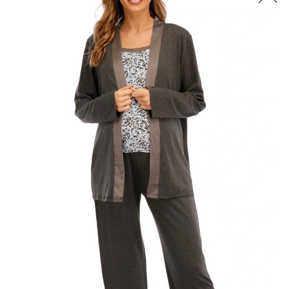 Savy Mom Nursing Robe - Picture 2 of 4